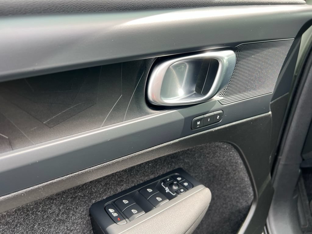 Certified 2023 Volvo XC40 Recharge Plus w/ Protection Package Premier AWD/4WD image 10