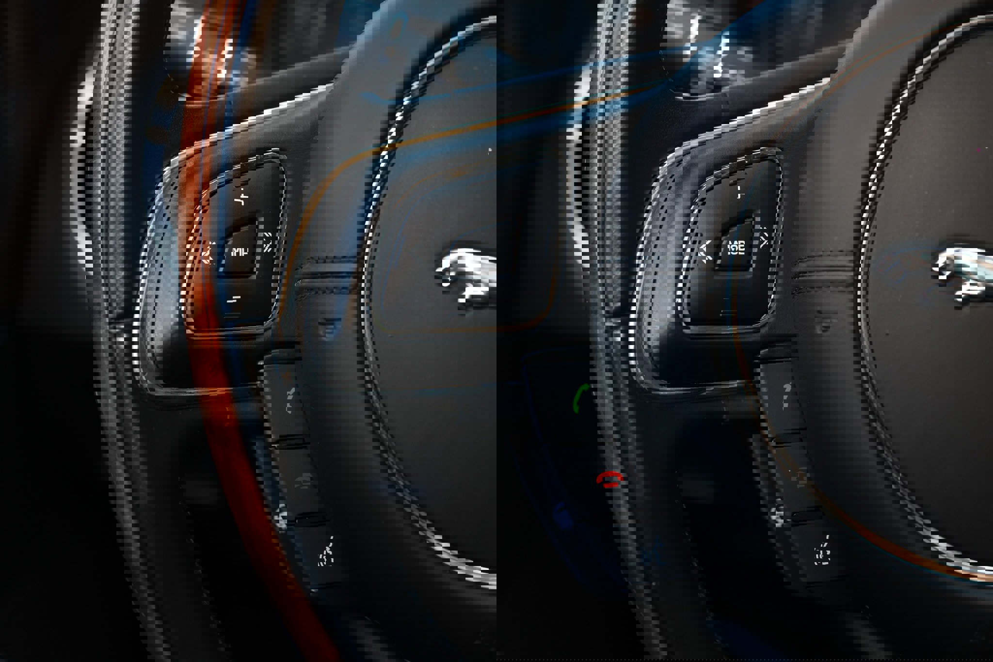 Used 2017 Jaguar XJ L Portfolio image 33