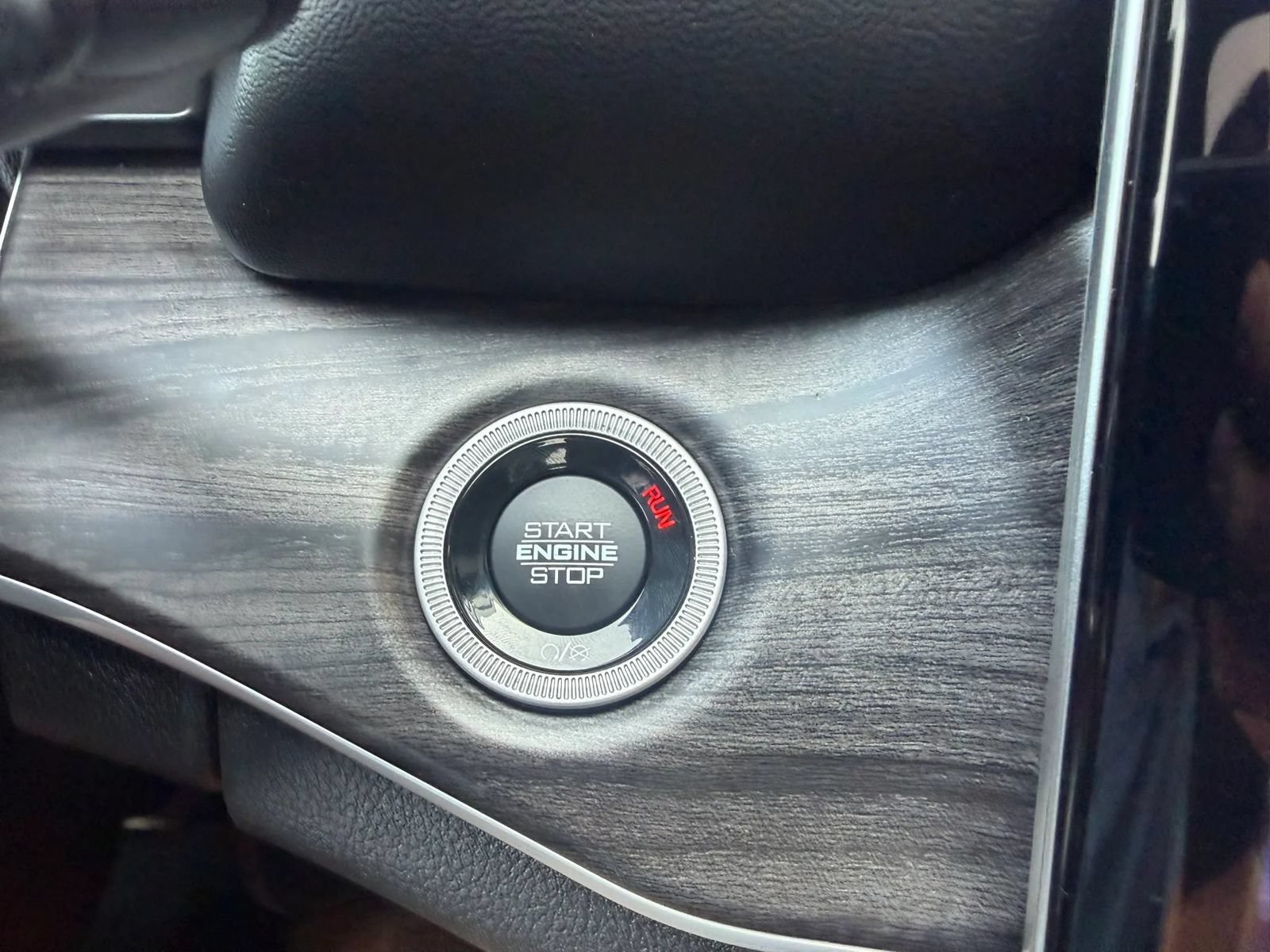 Used 2021 Jeep Grand Cherokee L Limited AWD/4WD image 30