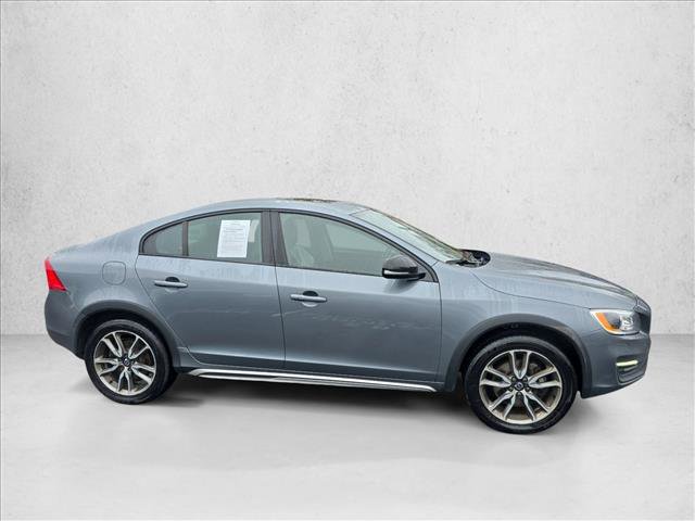 Used 2018 Volvo S60 T5 Cross Country Platinum image 4