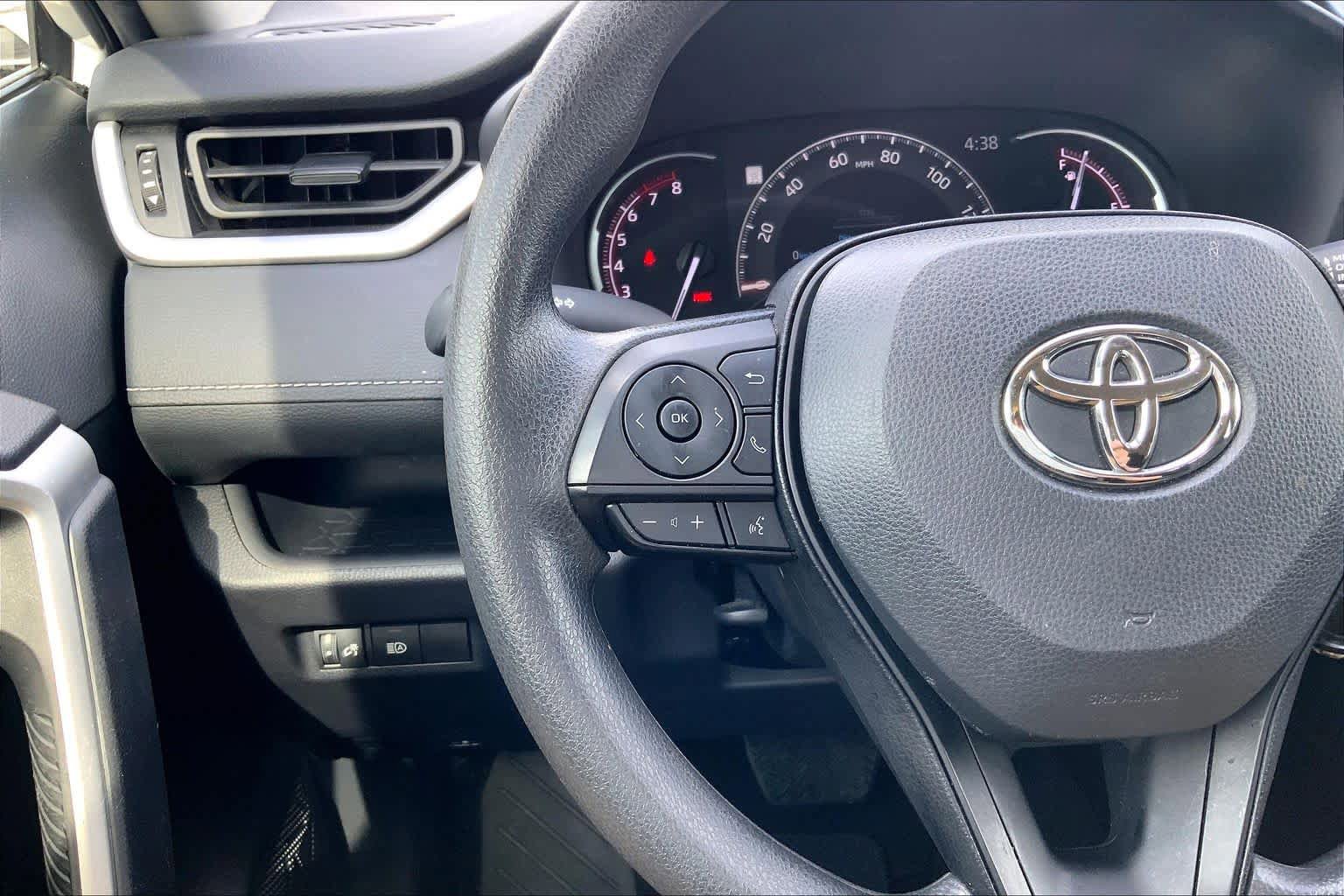 Used 2024 Toyota RAV4 LE FWD image 23