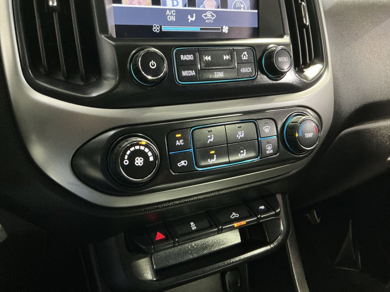 Used 2016 Chevrolet Colorado LT w/ LT Convenience Package image 28