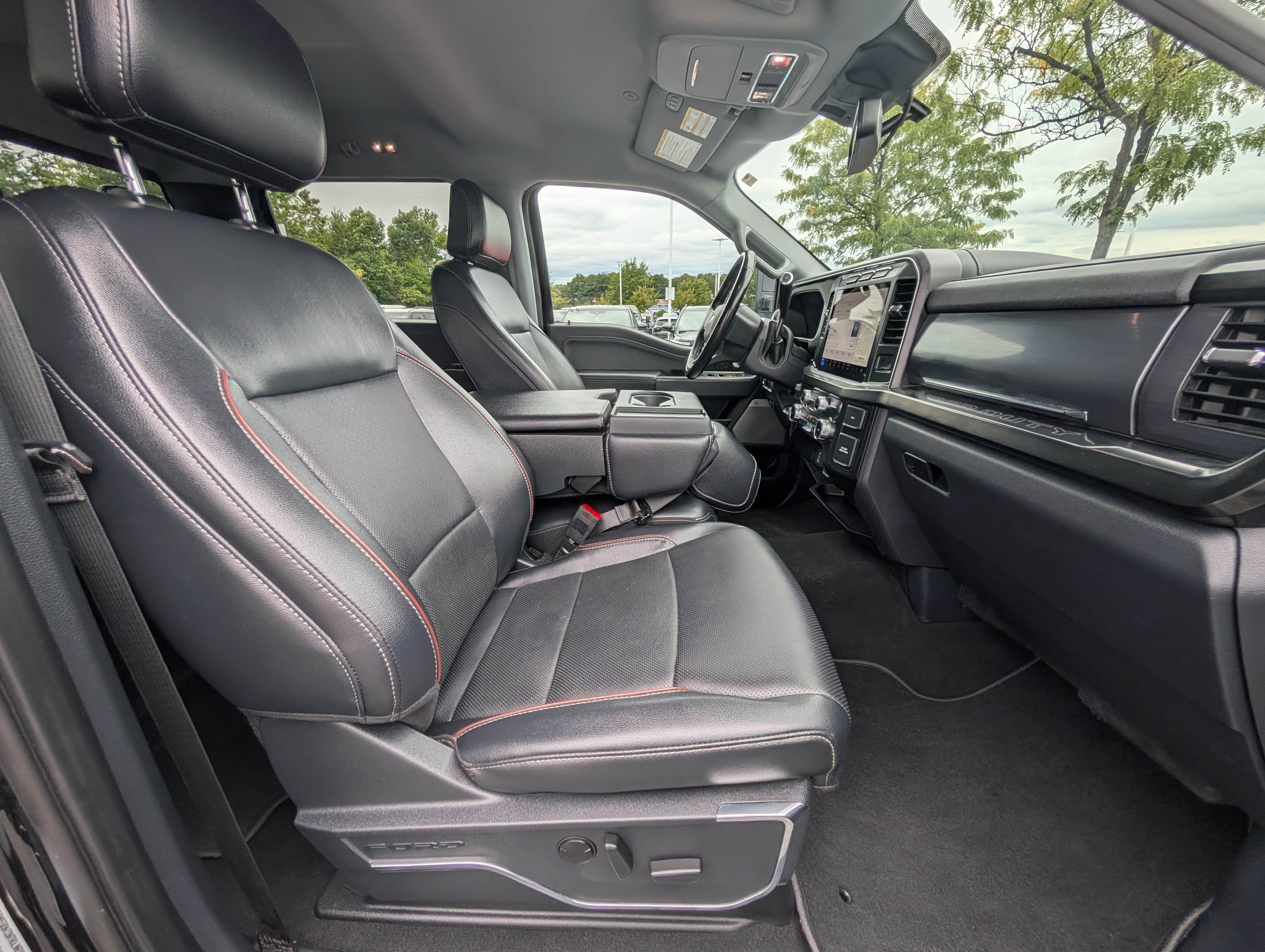 Certified 2023 Ford F350 Lariat AWD/4WD image 12