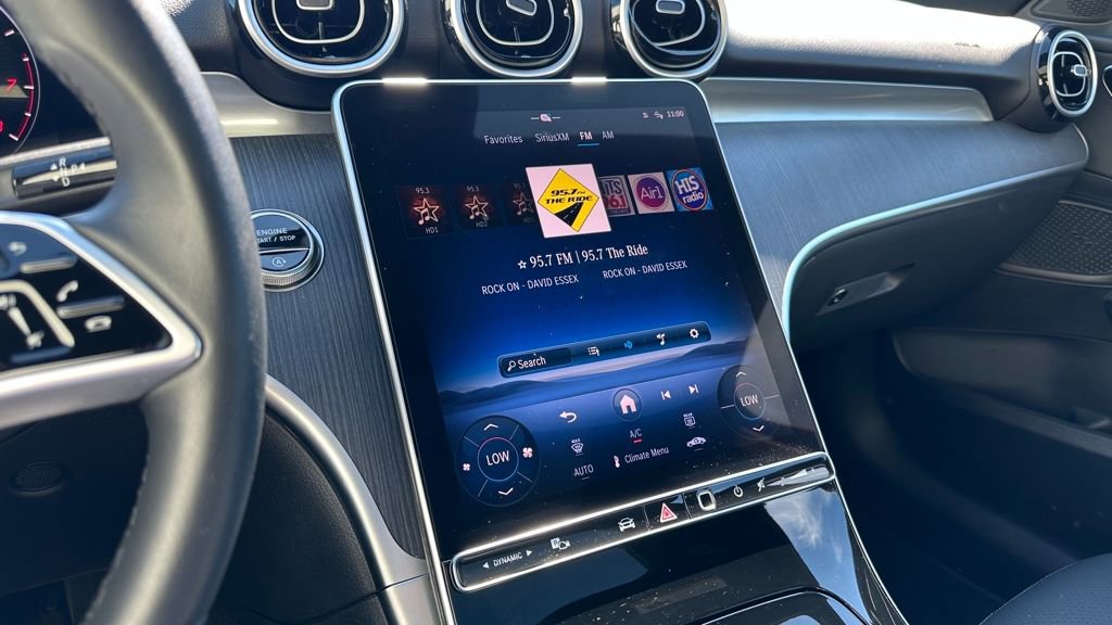 Used 2025 Mercedes-Benz C 300 Sedan image 8