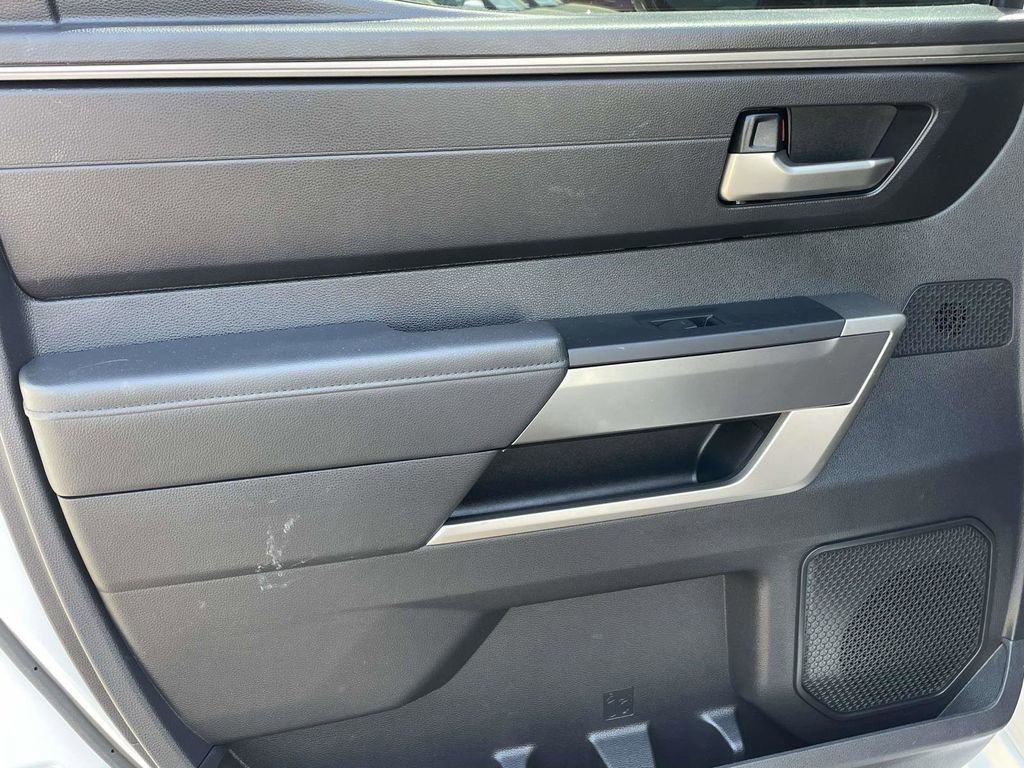 Used 2022 Toyota Tundra SR5 w/ SR5 Convenience Package image 11