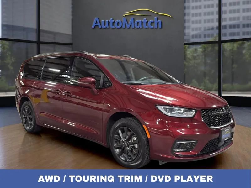 Used 2021 Chrysler Pacifica Touring w/ Uconnect Theater Family Group image 1
