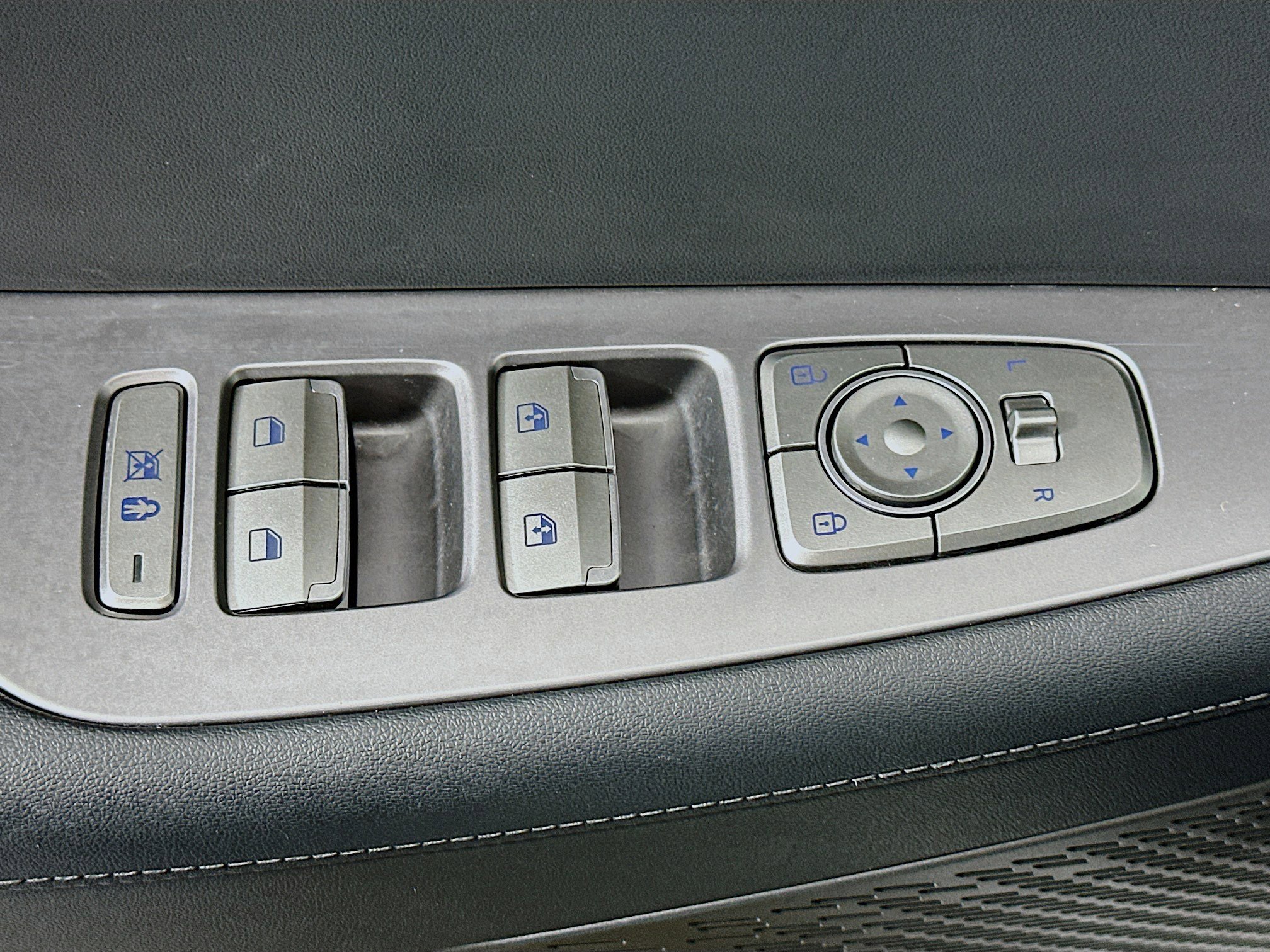 Used 2025 Hyundai Palisade SEL image 15