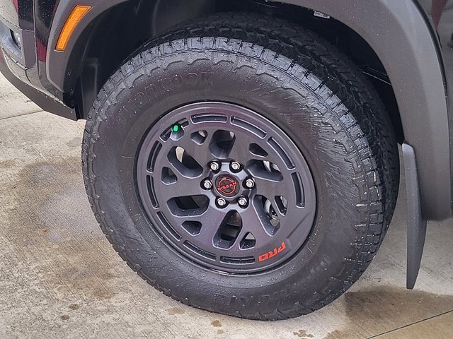 New 2025 Nissan Frontier PRO-4X w/ Pro Premium Package image 7