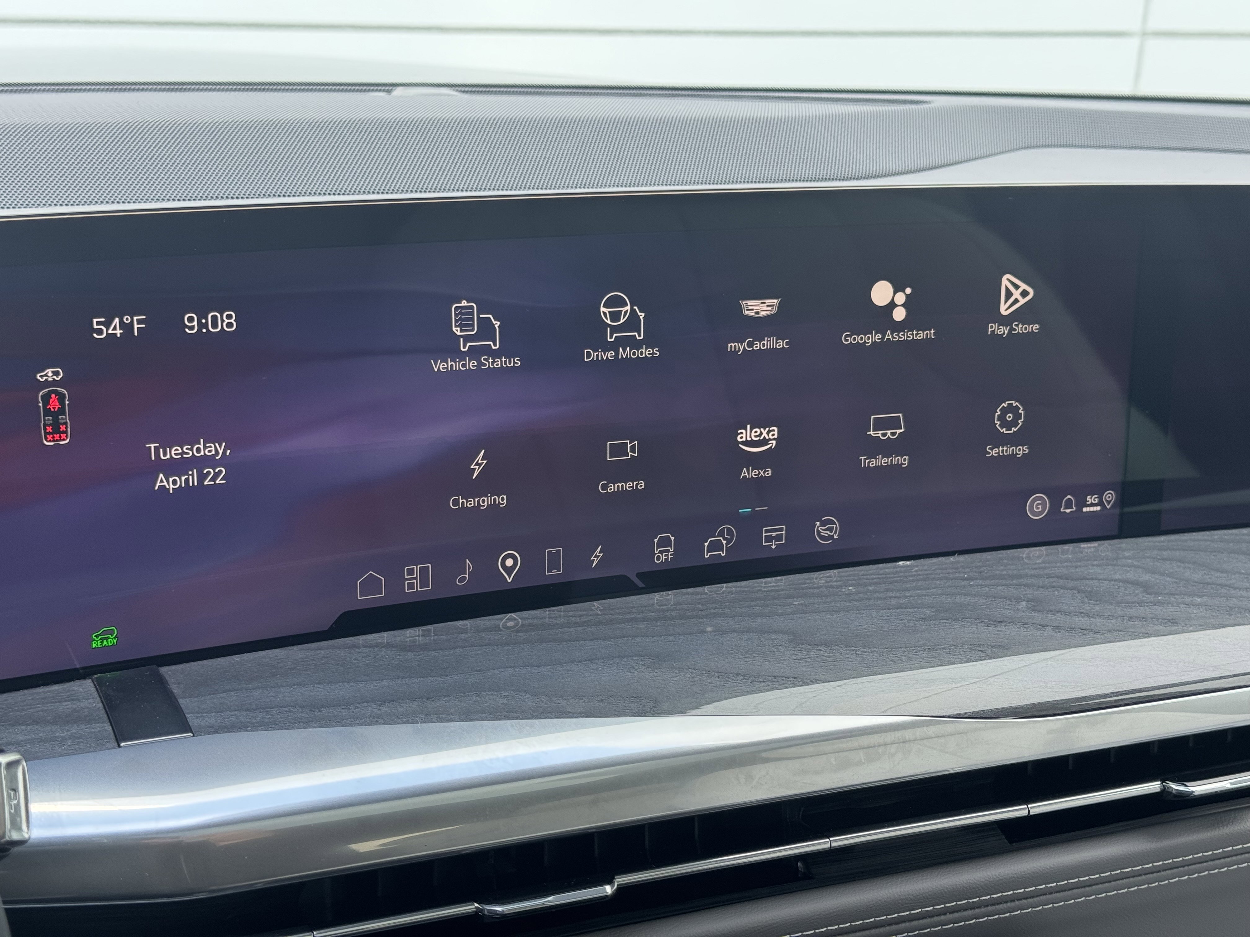 New 2025 Cadillac Escalade IQ Sport 1 w/ LPO, ONYX Package image 23