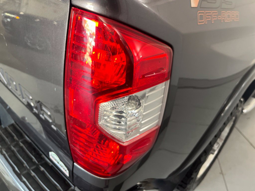 Used 2018 Toyota Tundra SR5 w/ SR5 Upgrade Package AWD/4WD image 50