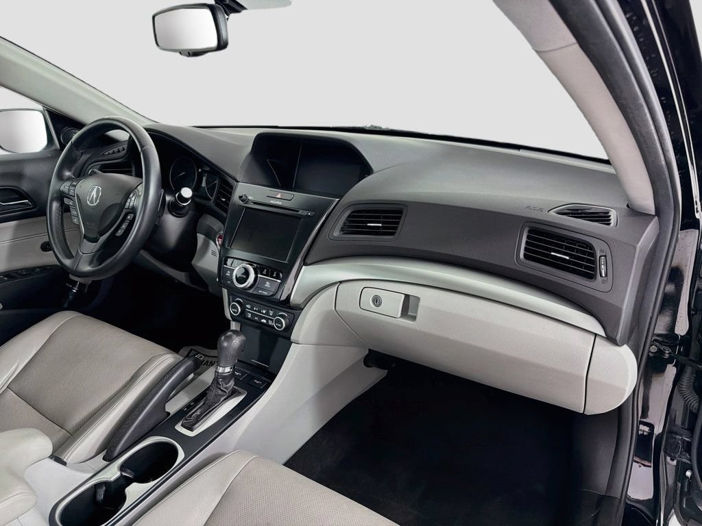 Used 2016 Acura ILX w/ Premium Package FWD image 28