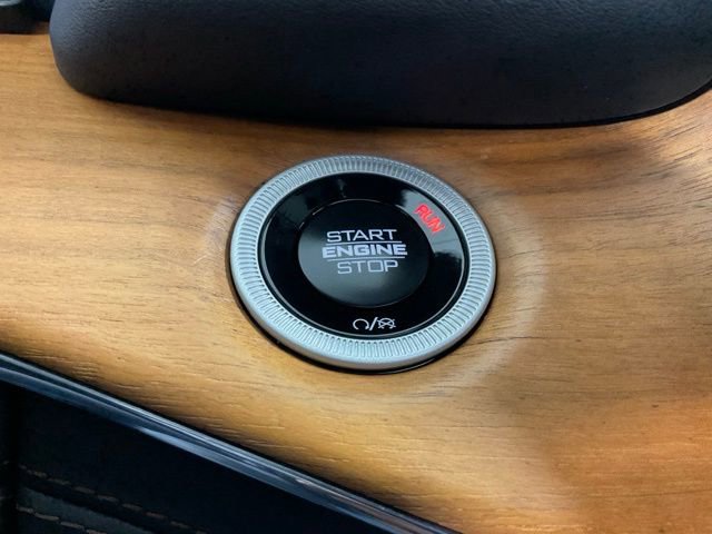 Used 2024 Jeep Grand Cherokee L Summit image 22