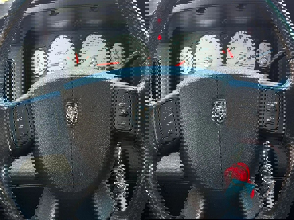 Used 2005 Dodge Ram 1500 Truck 2WD Quad Cab image 30