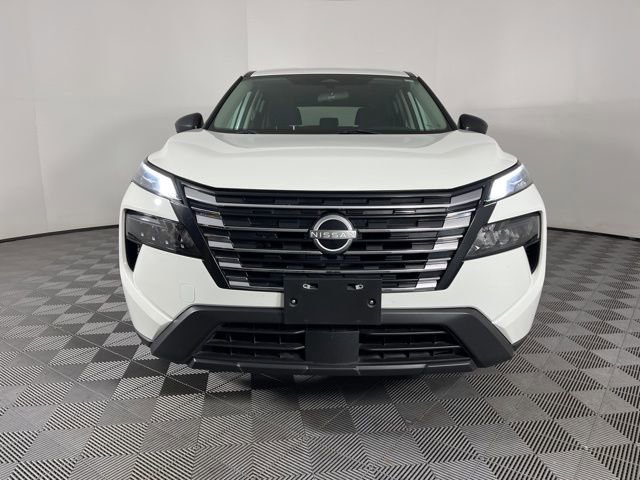 Used 2024 Nissan Rogue S image 3