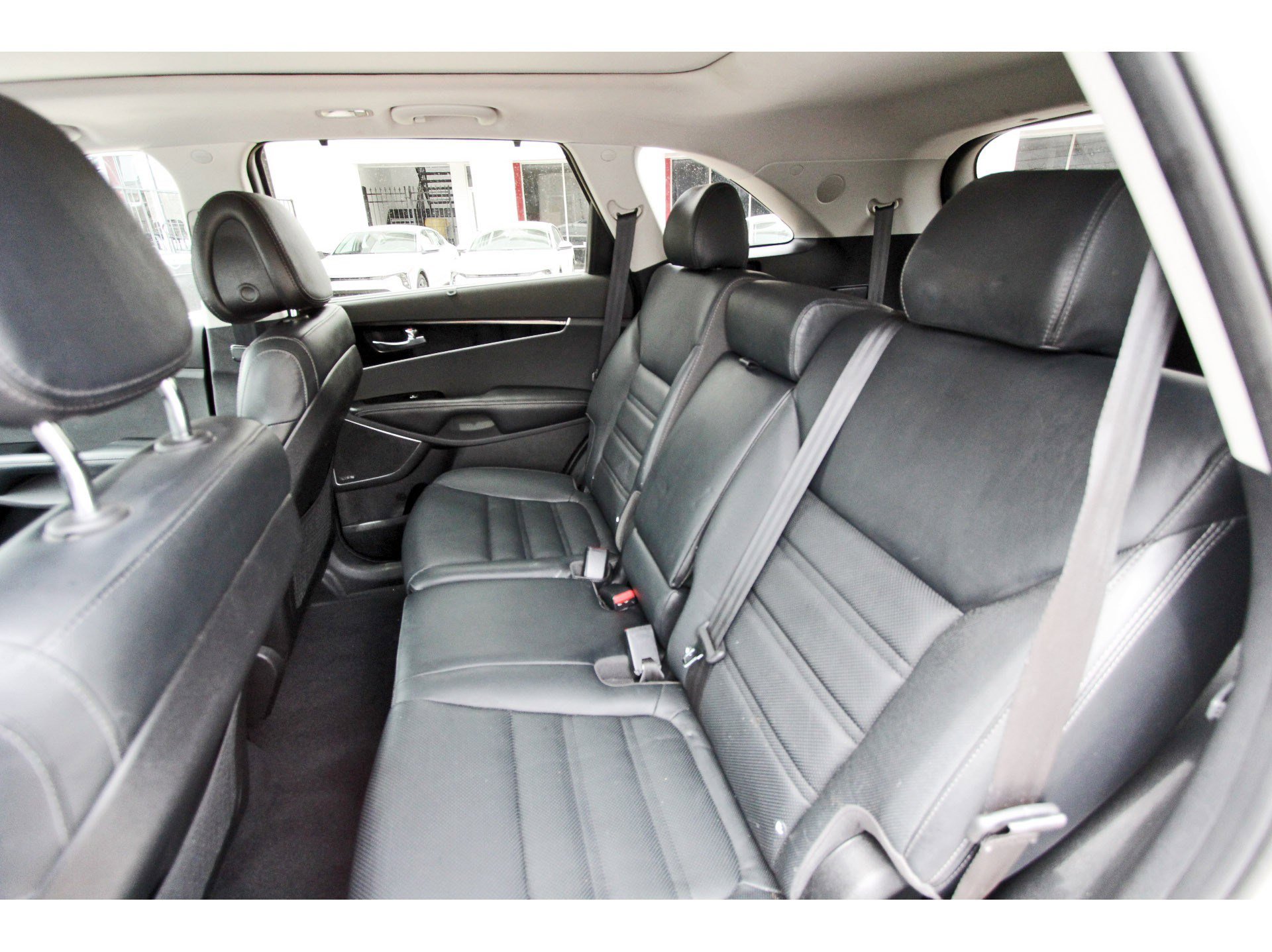 Used 2016 Kia Sorento SX FWD image 14