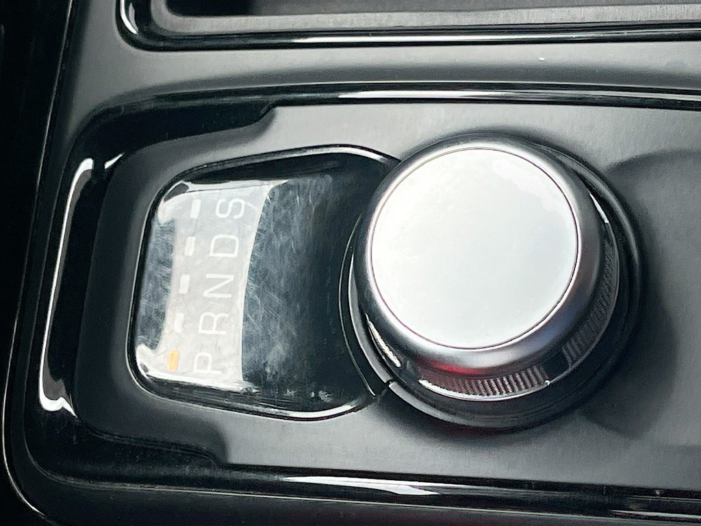 Used 2023 Chrysler 300 S RWD image 17