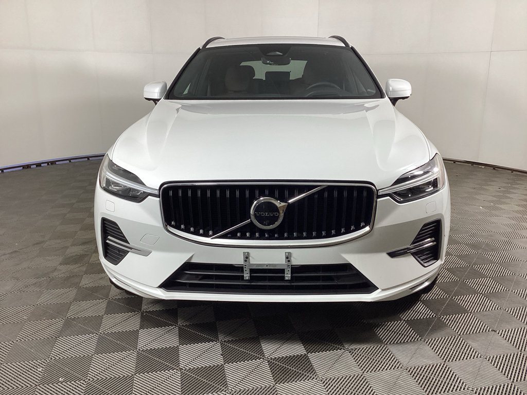 Used 2022 Volvo XC60 B5 Momentum AWD/4WD image 6