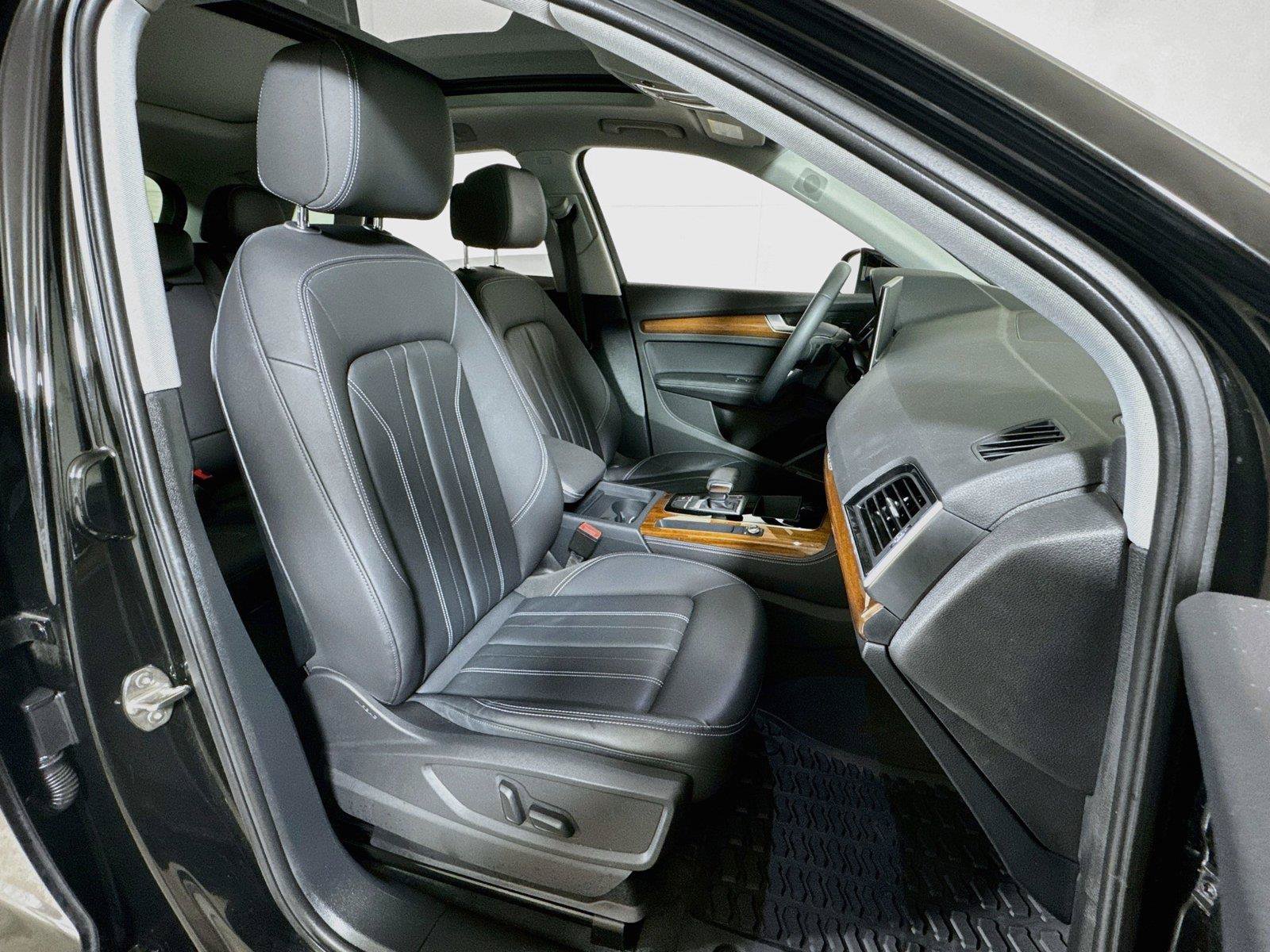 Used 2023 Audi Q5 2.0T Premium Plus w/ Premium Plus Package AWD/4WD image 27