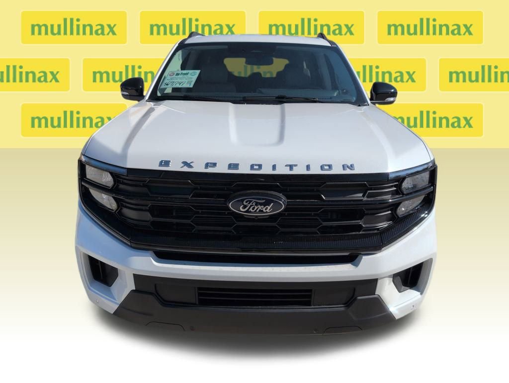 New 2026 Ford Expedition Active image 13