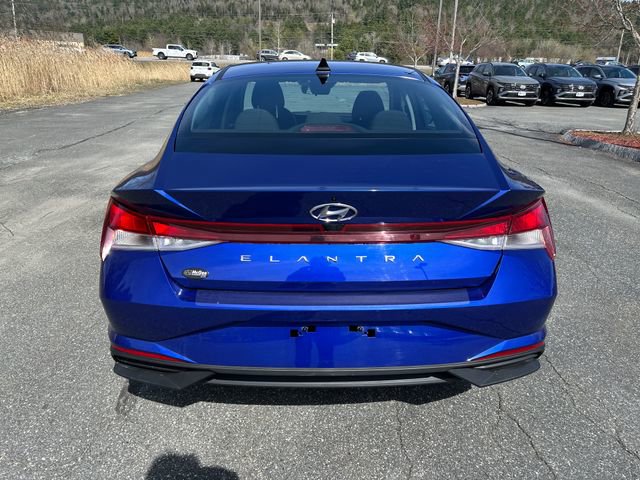 Certified 2023 Hyundai Elantra SEL w/ Convenience Package FWD image 4
