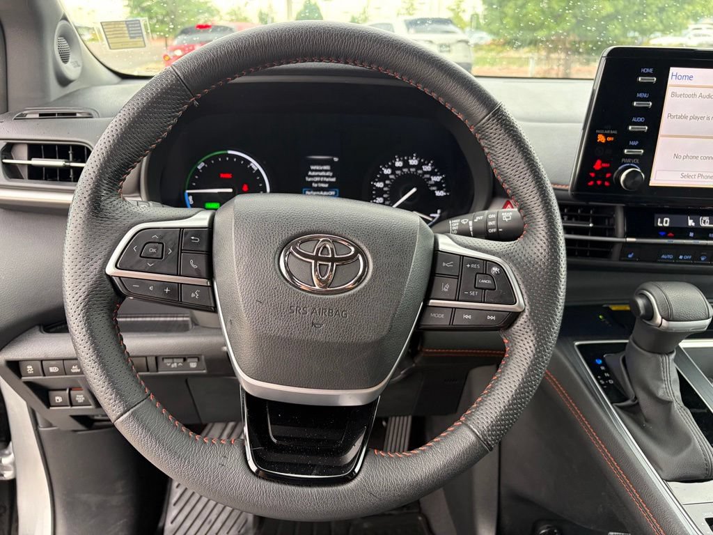 Used 2023 Toyota Sienna XSE w/ XSE Plus Package AWD/4WD image 24