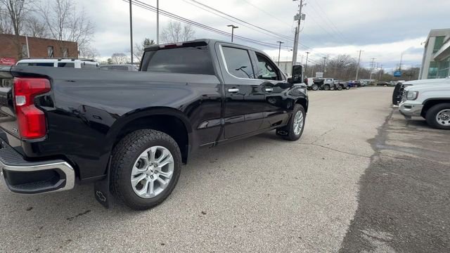 Used 2025 Chevrolet Silverado 1500 LTZ AWD/4WD image 8