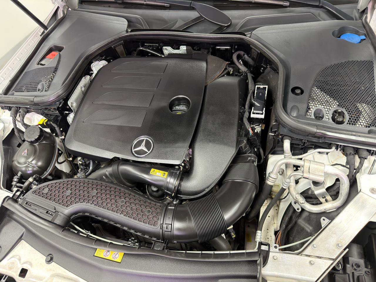 Used 2020 Mercedes-Benz E 350 E 350 4MATIC Sedan w/ Parking Assistance Package image 37