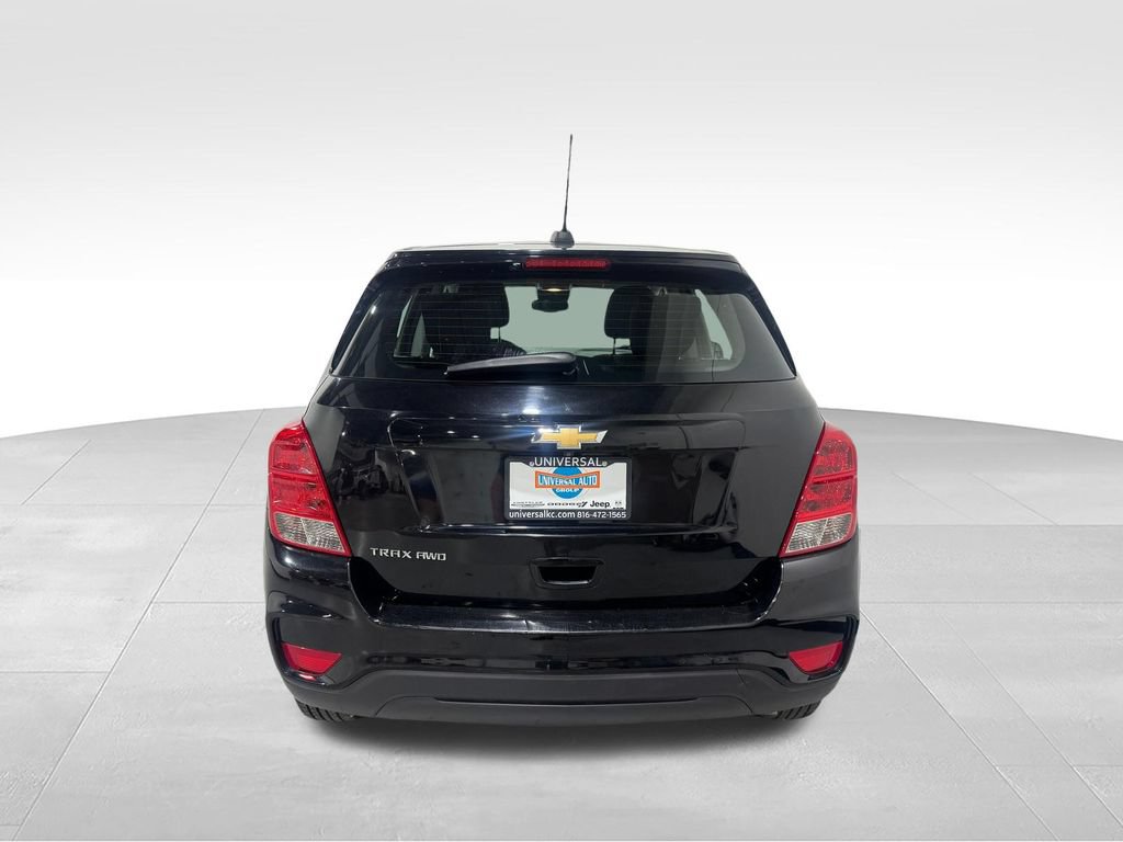 Used 2017 Chevrolet Trax LS AWD/4WD image 21