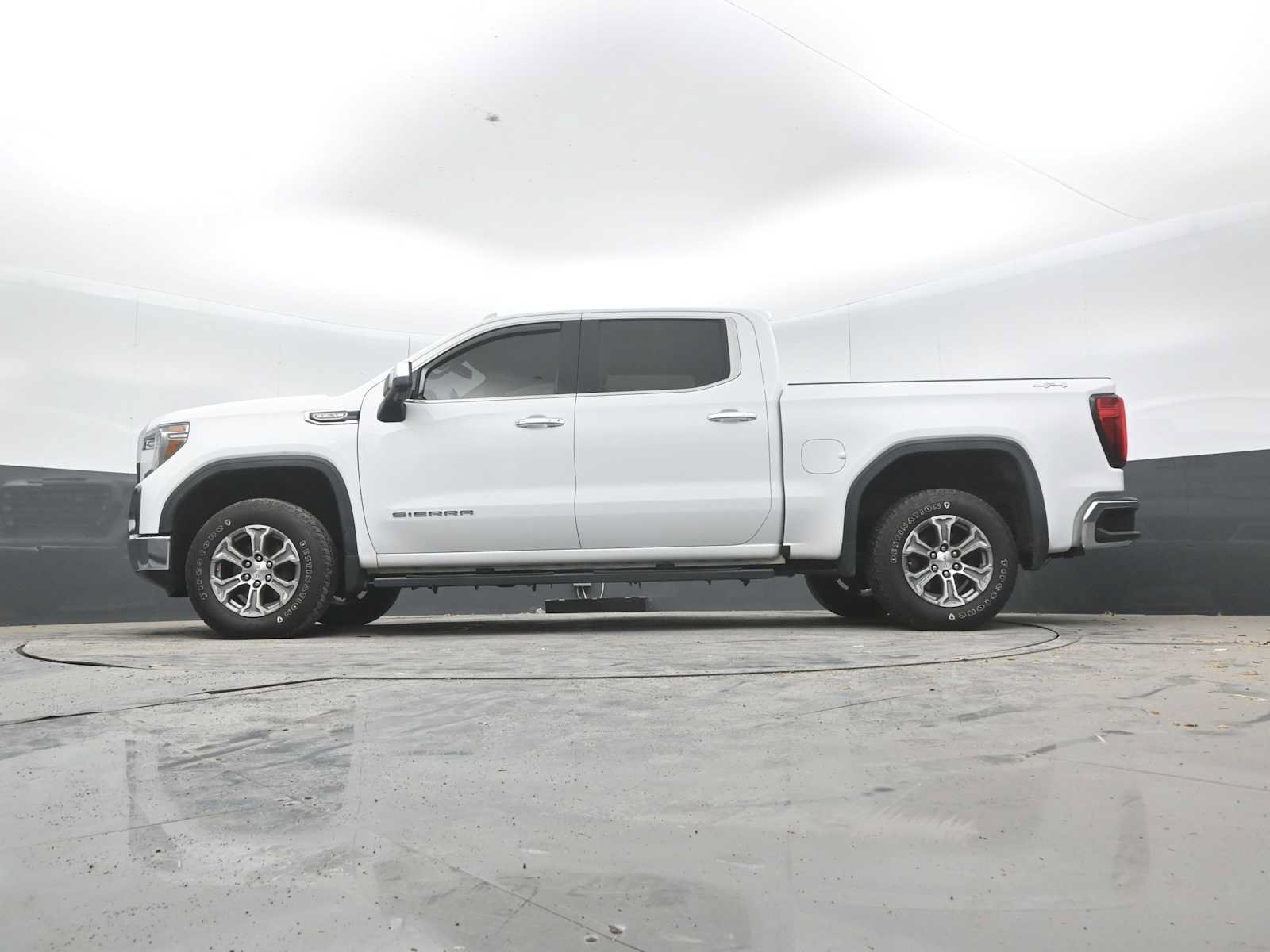 Used 2019 GMC Sierra 1500 SLT w/ SLT Convenience Package AWD/4WD image 25