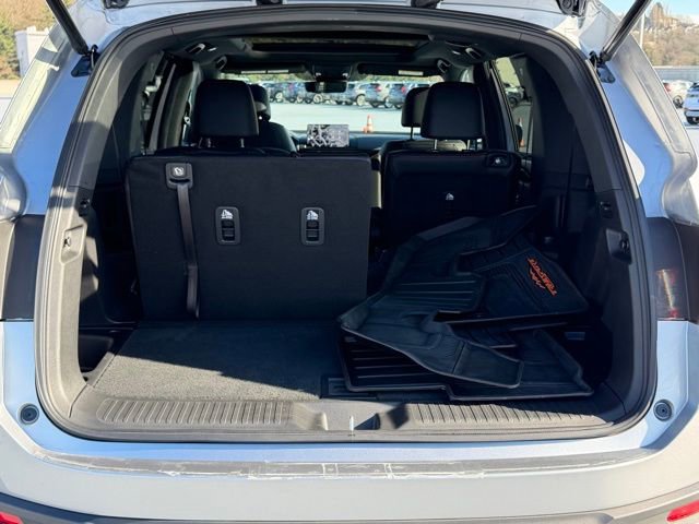 Certified 2025 Honda Pilot TrailSport image 13