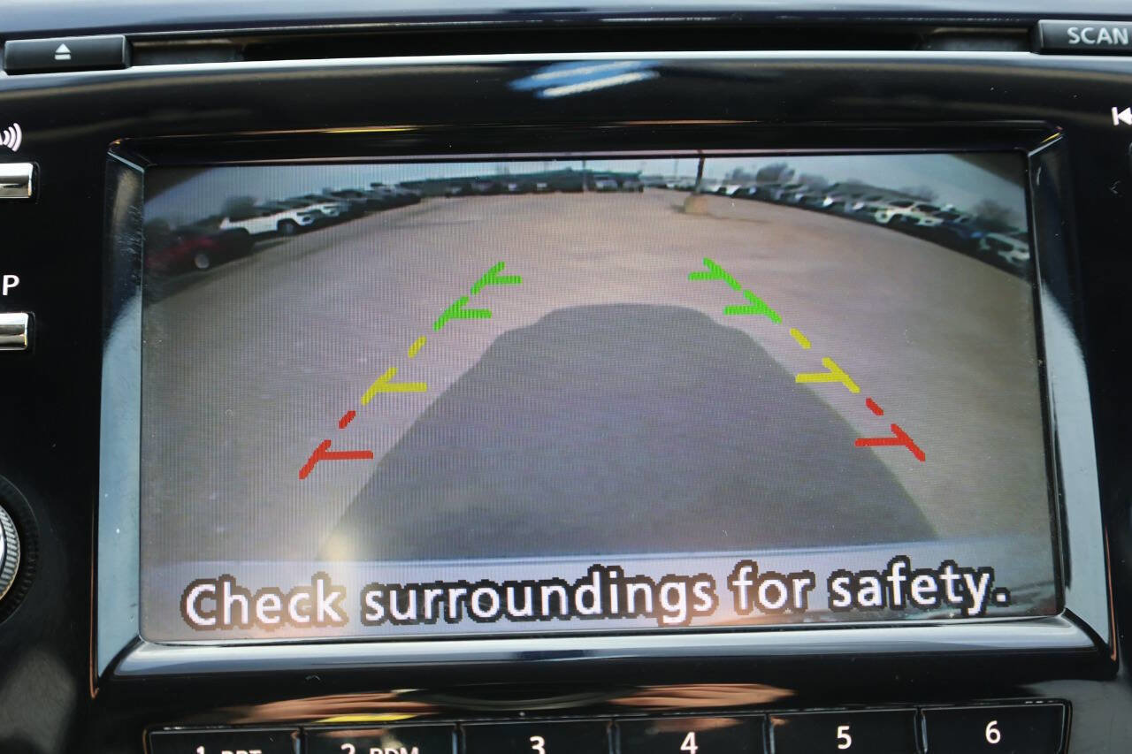 Used 2016 Nissan Murano S FWD image 21