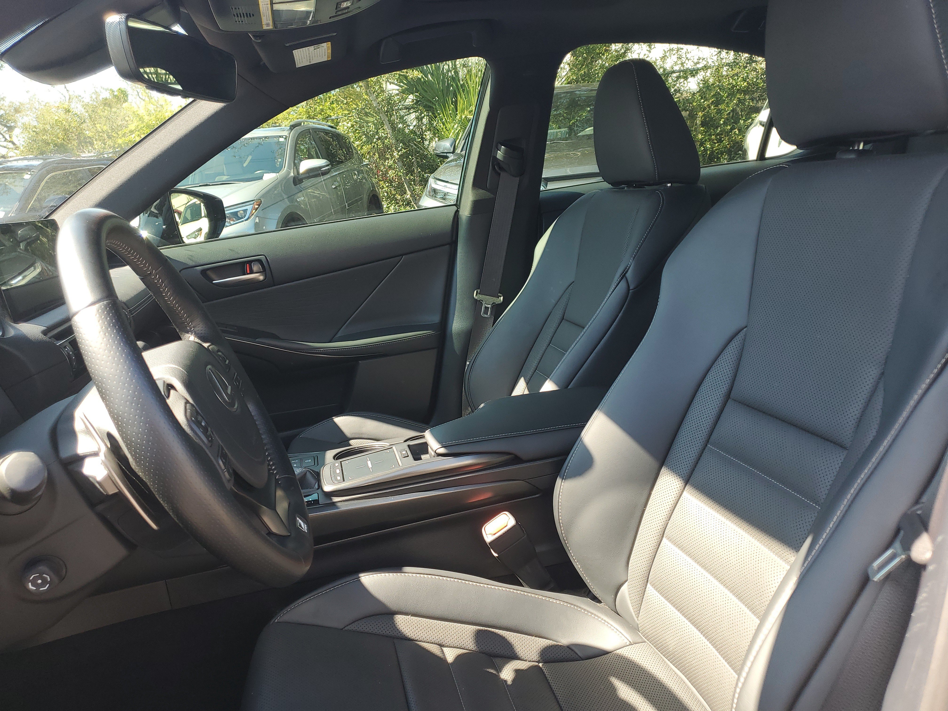 Used 2025 Lexus IS 350 F Sport w/ Navigation Package RWD image 21