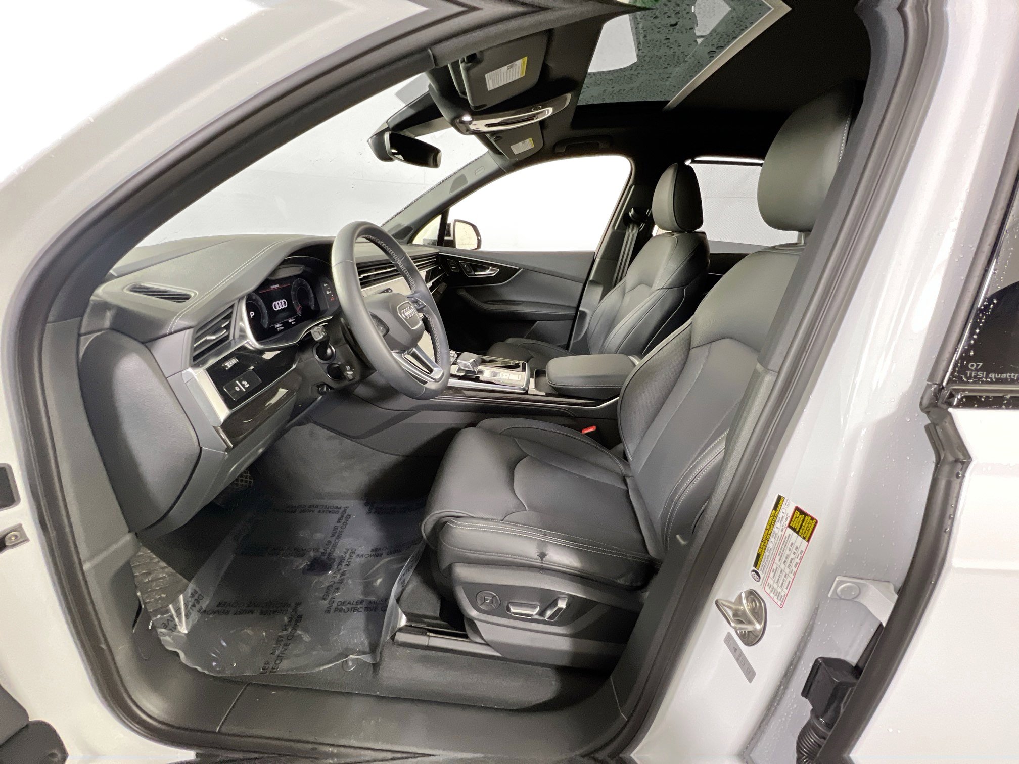 Used 2025 Audi Q7 3.0T Prestige AWD/4WD image 21