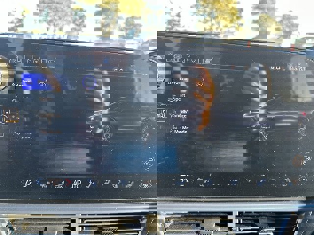 New 2024 Chevrolet Equinox EV LT image 23