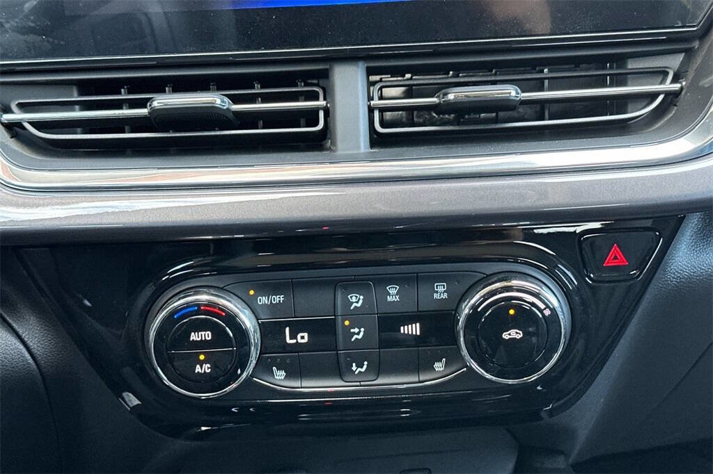 New 2025 Chevrolet Trax ACTIV w/ Driver Confidence Package image 21