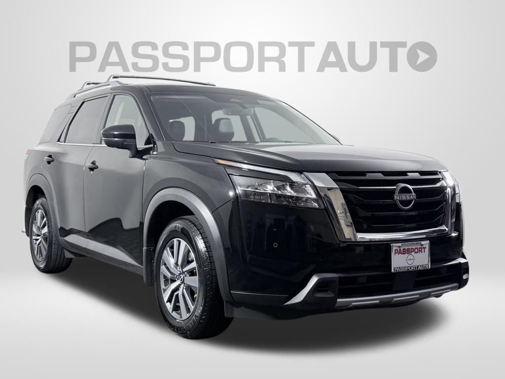 Certified 2024 Nissan Pathfinder SL AWD/4WD image 4