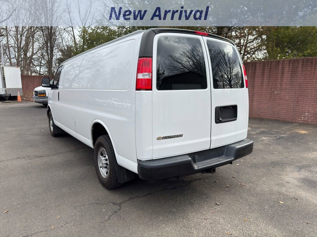 Certified 2022 Chevrolet Express 2500 Extended image 4
