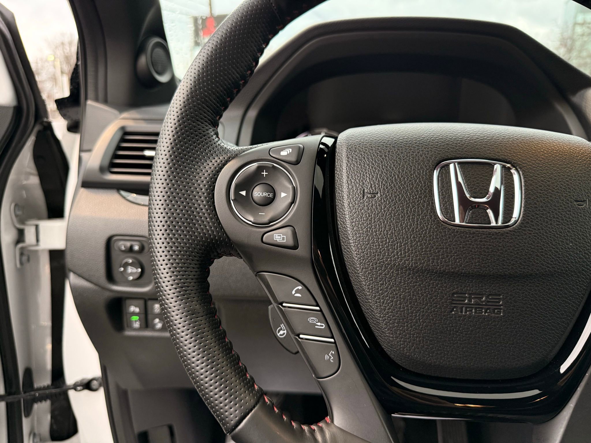 Used 2023 Honda Ridgeline Black Edition image 48