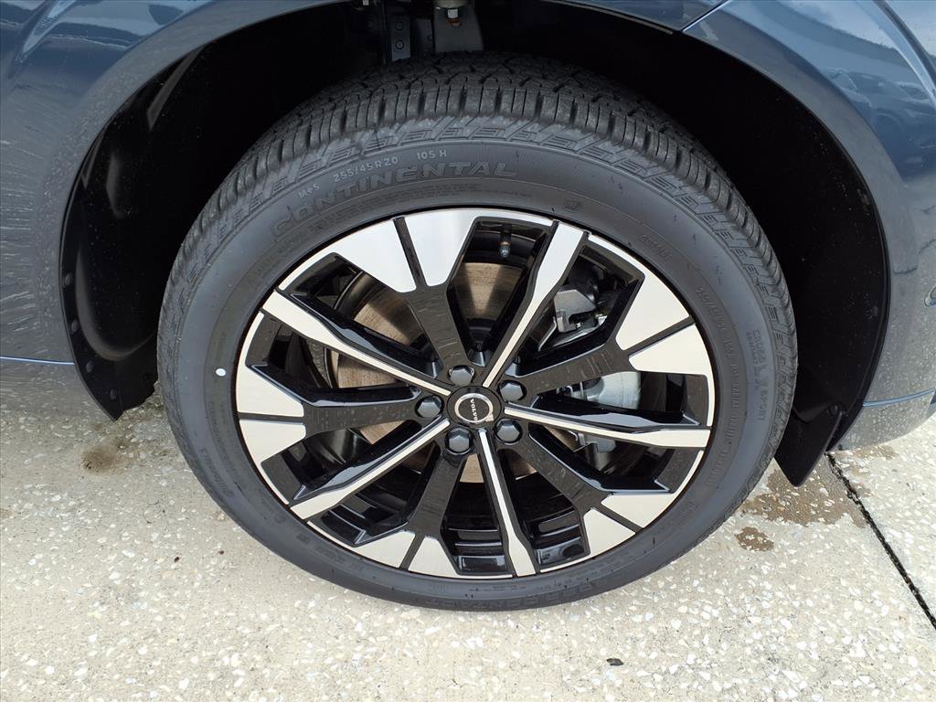 New 2026 Volvo XC60 T8 Plus w/ Protection Package Premier image 9