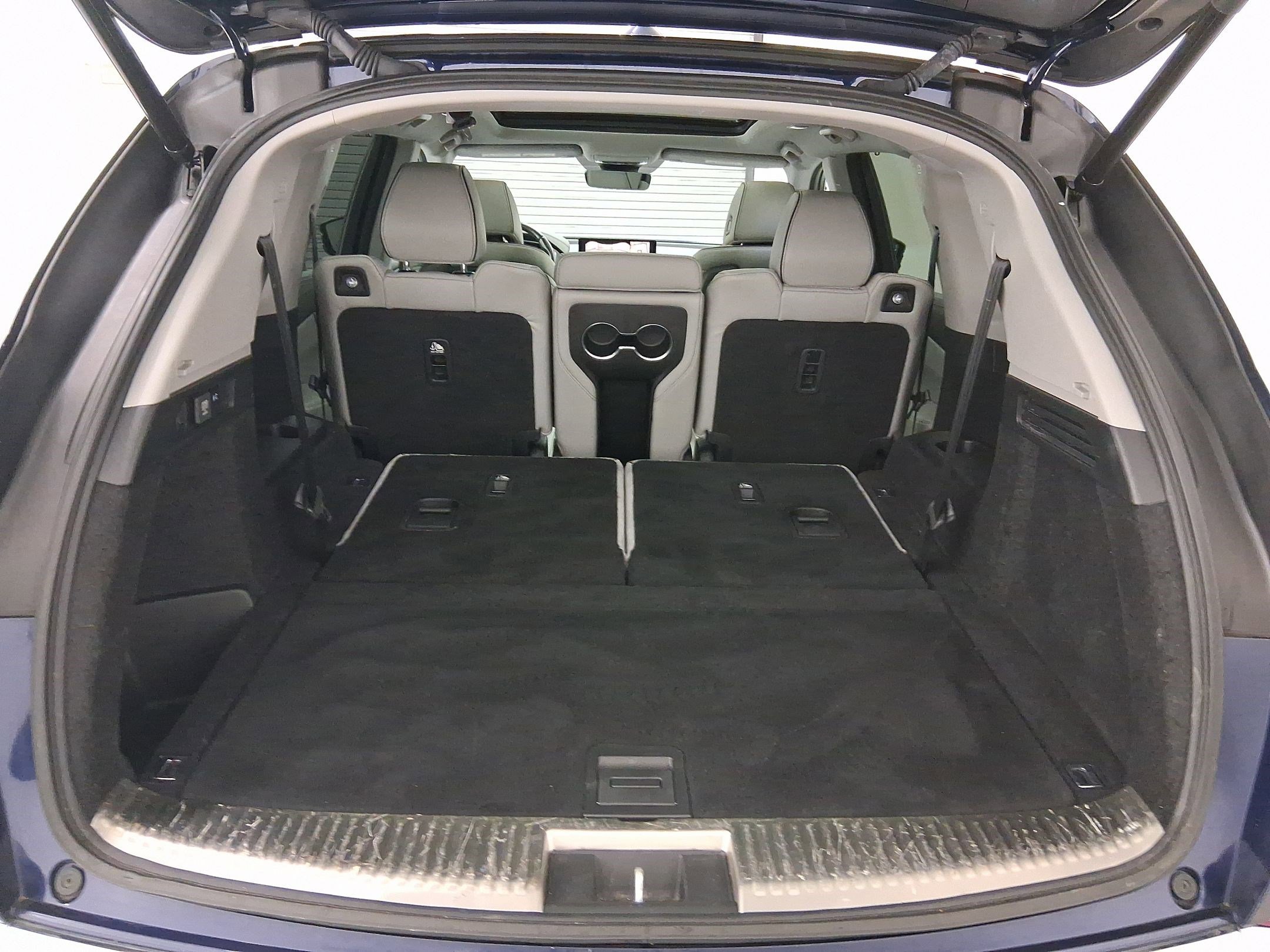 Used 2023 Acura MDX SH-AWD w/ Advance Package image 30