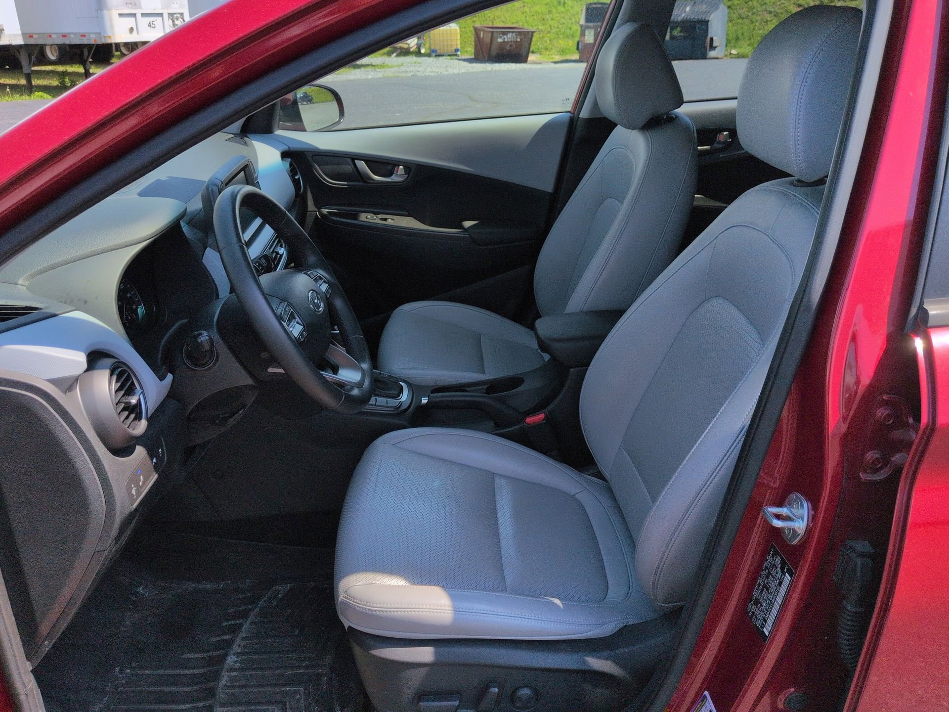 Used 2021 Hyundai Kona Limited w/ Cargo Package AWD/4WD image 19