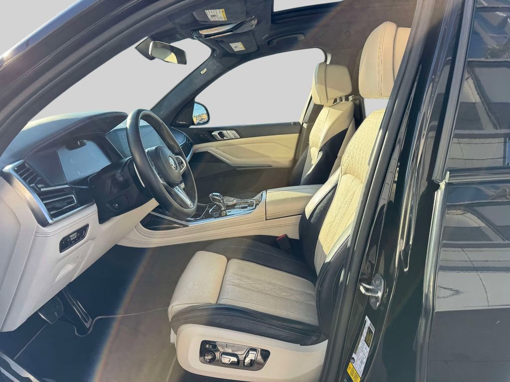 Used 2019 BMW X7 xDrive40i w/ Premium Package image 12