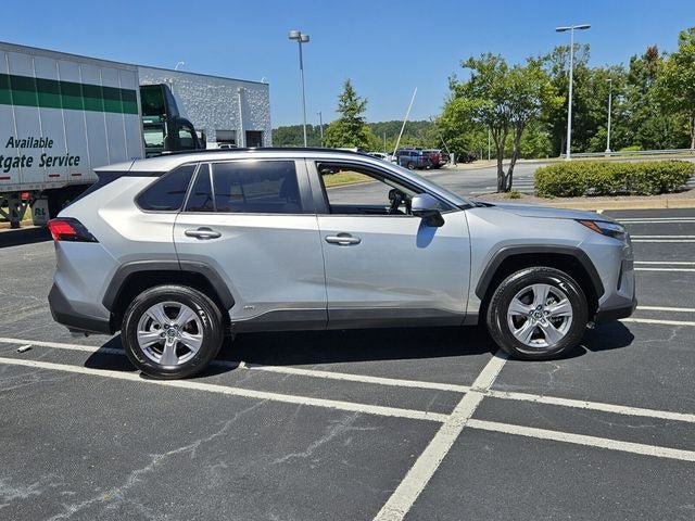 Used 2025 Toyota RAV4 XLE AWD/4WD image 9