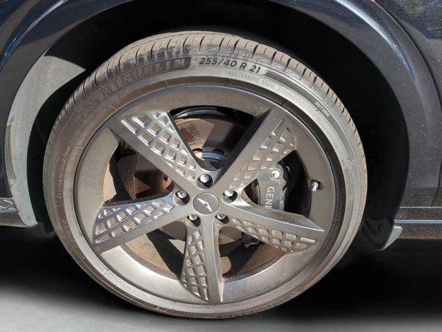 Certified 2025 Genesis GV70 2.5T w/ Sport Prestige Package image 10