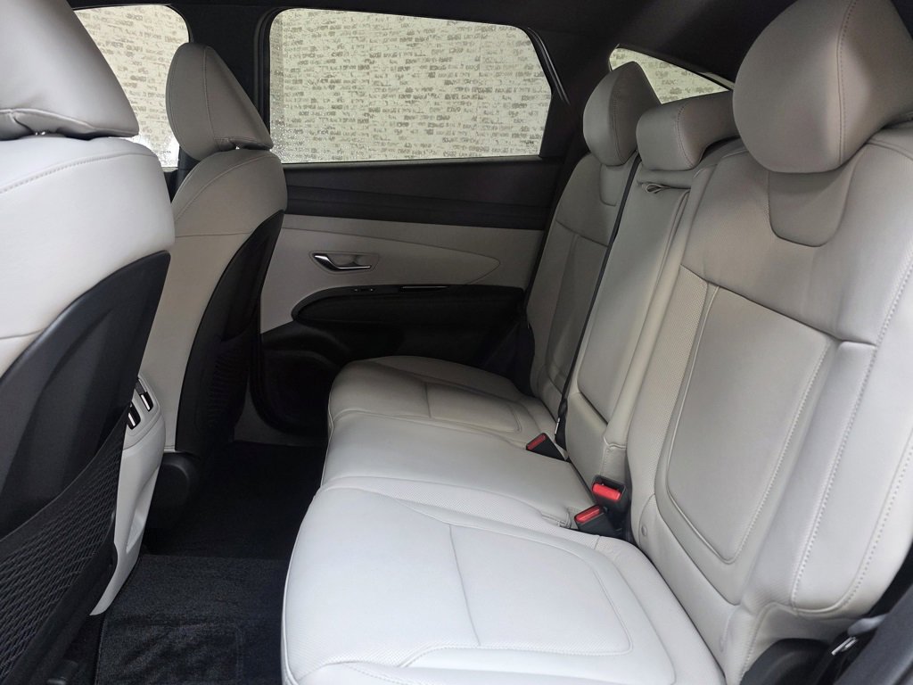 New 2026 Hyundai Tucson Limited image 17
