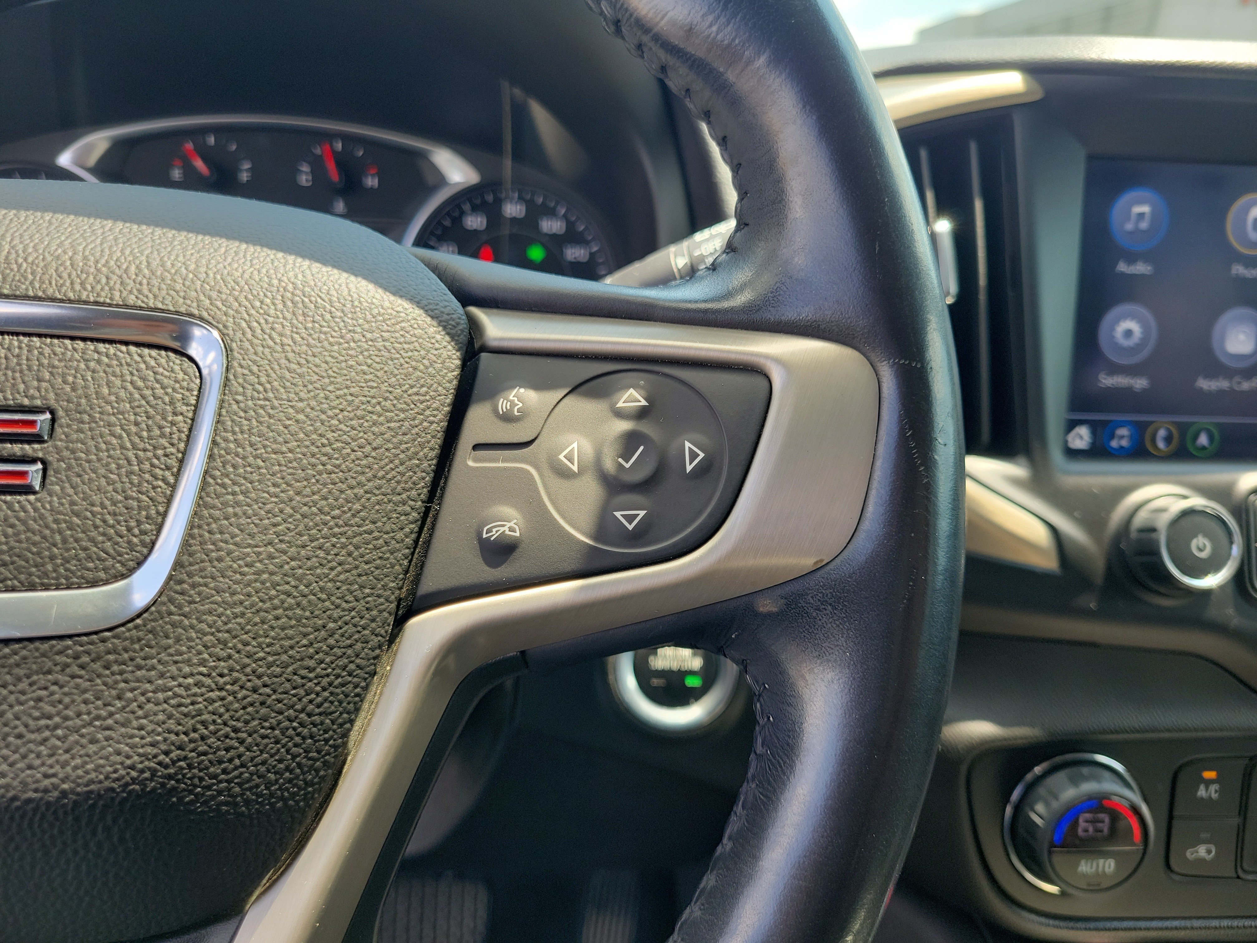 Used 2018 GMC Terrain Denali w/ Driver Alert Package II AWD/4WD image 23