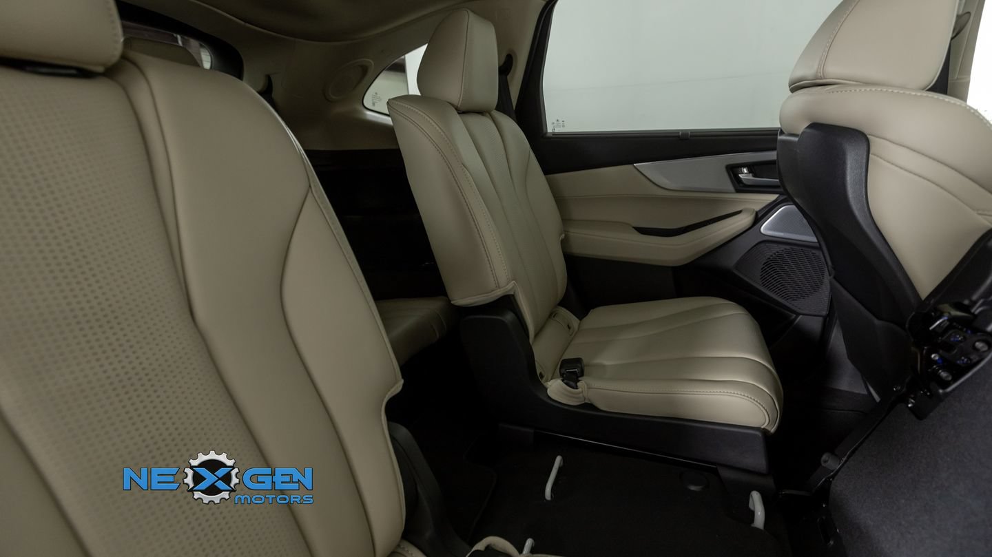Used 2025 Acura MDX SH-AWD w/ Technology Package image 38