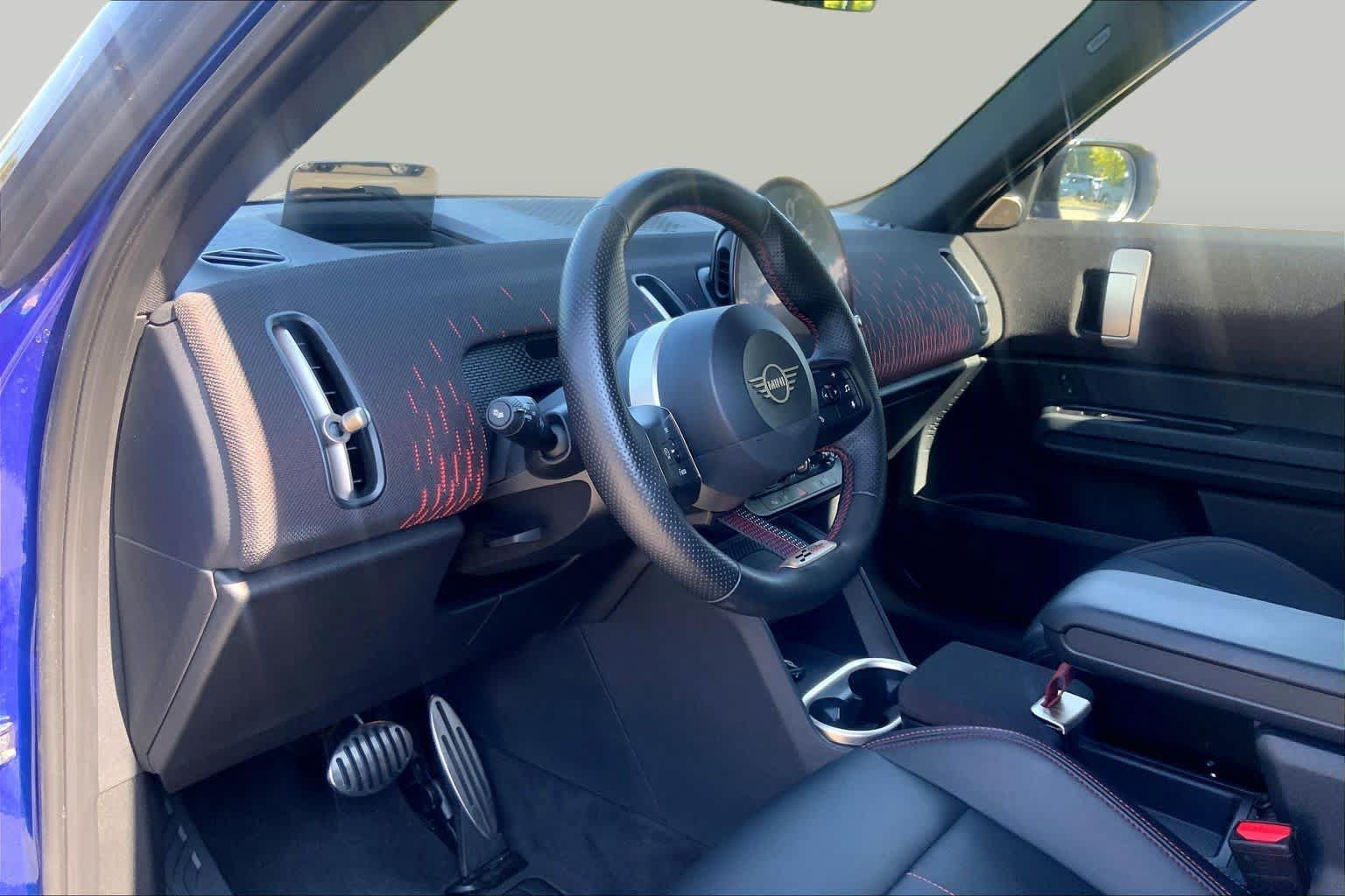 Used 2025 MINI Cooper Countryman John Cooper Works w/ Comfort Package Max AWD/4WD image 17