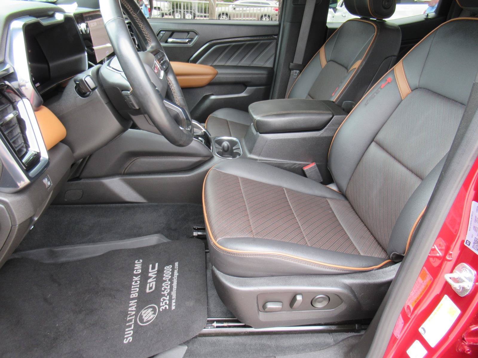 Used 2023 GMC Canyon AT4 w/ AT4 Premium Package AWD/4WD image 17