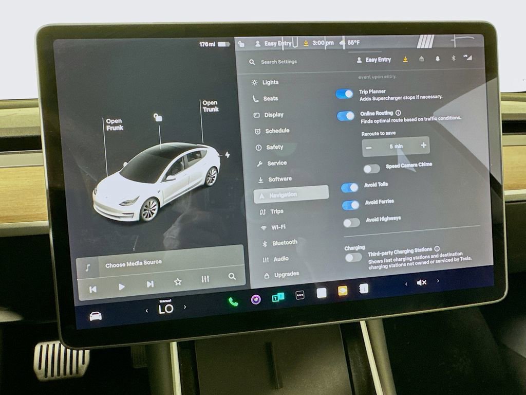 Used 2018 Tesla Model 3 Long Range image 52